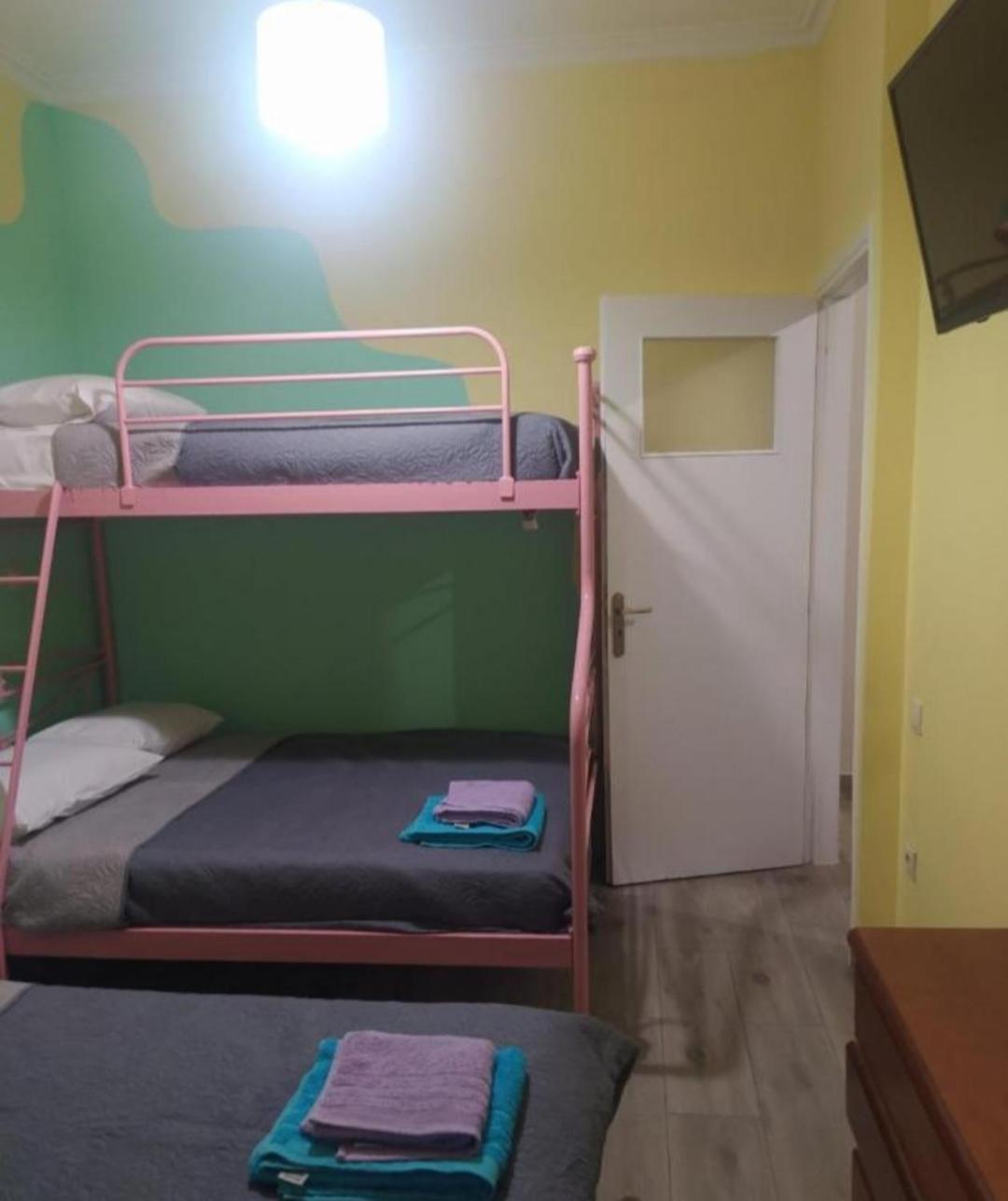 Ferienwohnung Λουτράκι Κέντρο Exterior foto